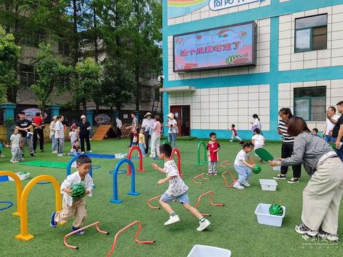 派对吃瓜动作,趣味横生的欢乐时光