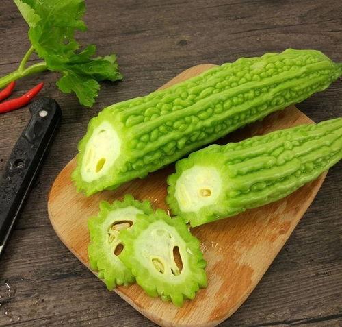 恶魔吃瓜图片,笑料横生，揭秘神秘瓜界奇闻异事